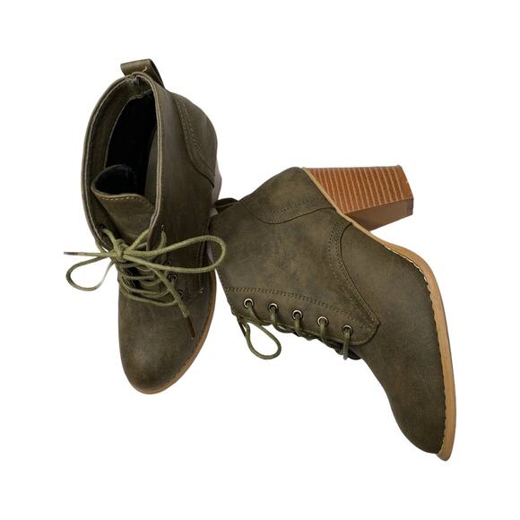 Rue21 Laced booties - olive green - Picture 2 of 8